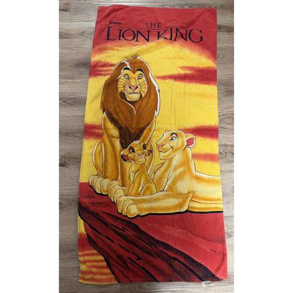 Vintage Disney Towels X5 Beach Towels Mickey Mouse Tiger Lion King - Picture 3 of 10